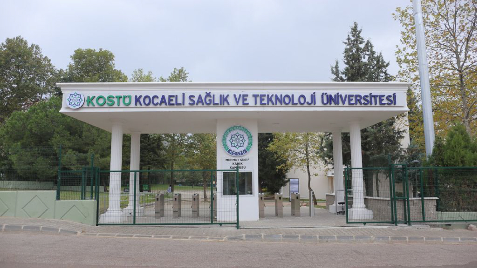 Kocaeli Sağlık ve Teknoloji Üniversitesi kadro ilanını düzeltti