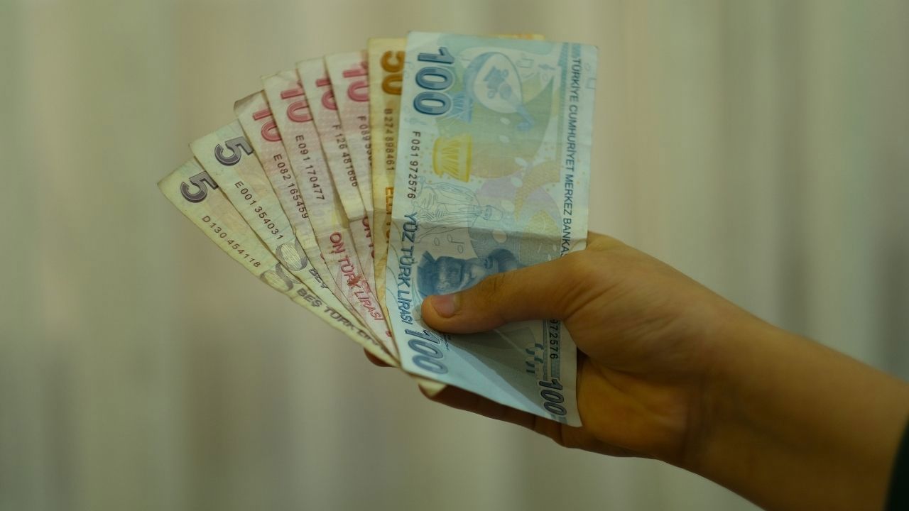 Aile Destek Paketi uzatıldı mı? Mart ayı ödemeleri ne zaman yatacak?